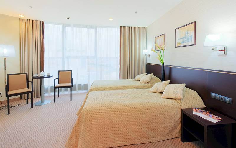 room photo
