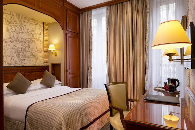 room photo